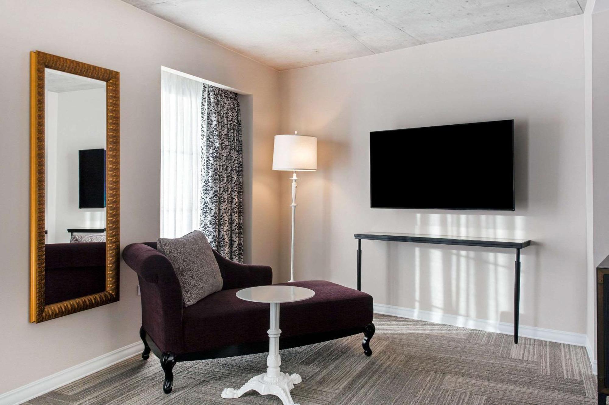 Cambria Hotel New Orleans Downtown Warehouse District Nova Orleães Exterior foto